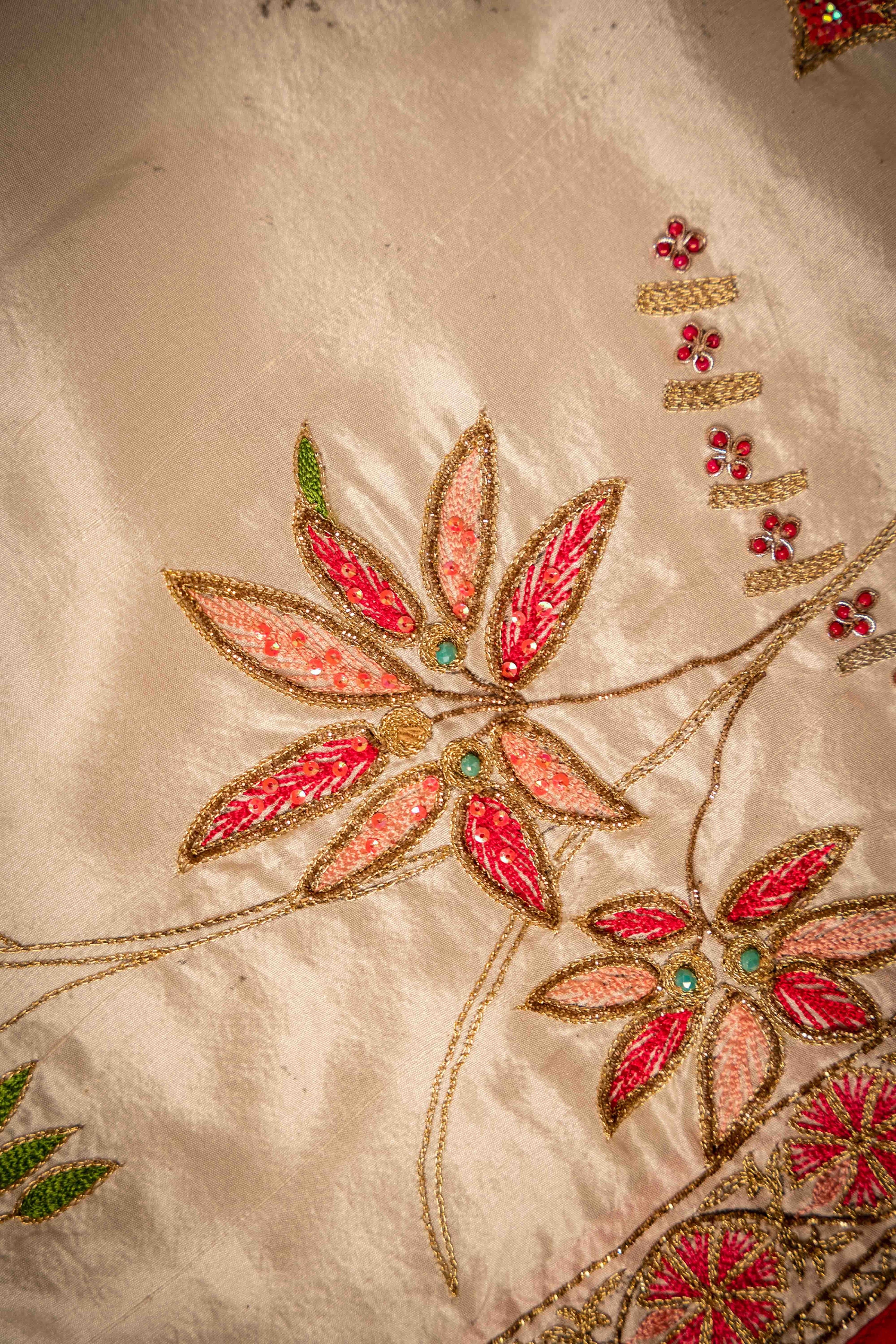 Buy Chintz White Online - Vashah Handcrafted Shawl - Shopping Karado