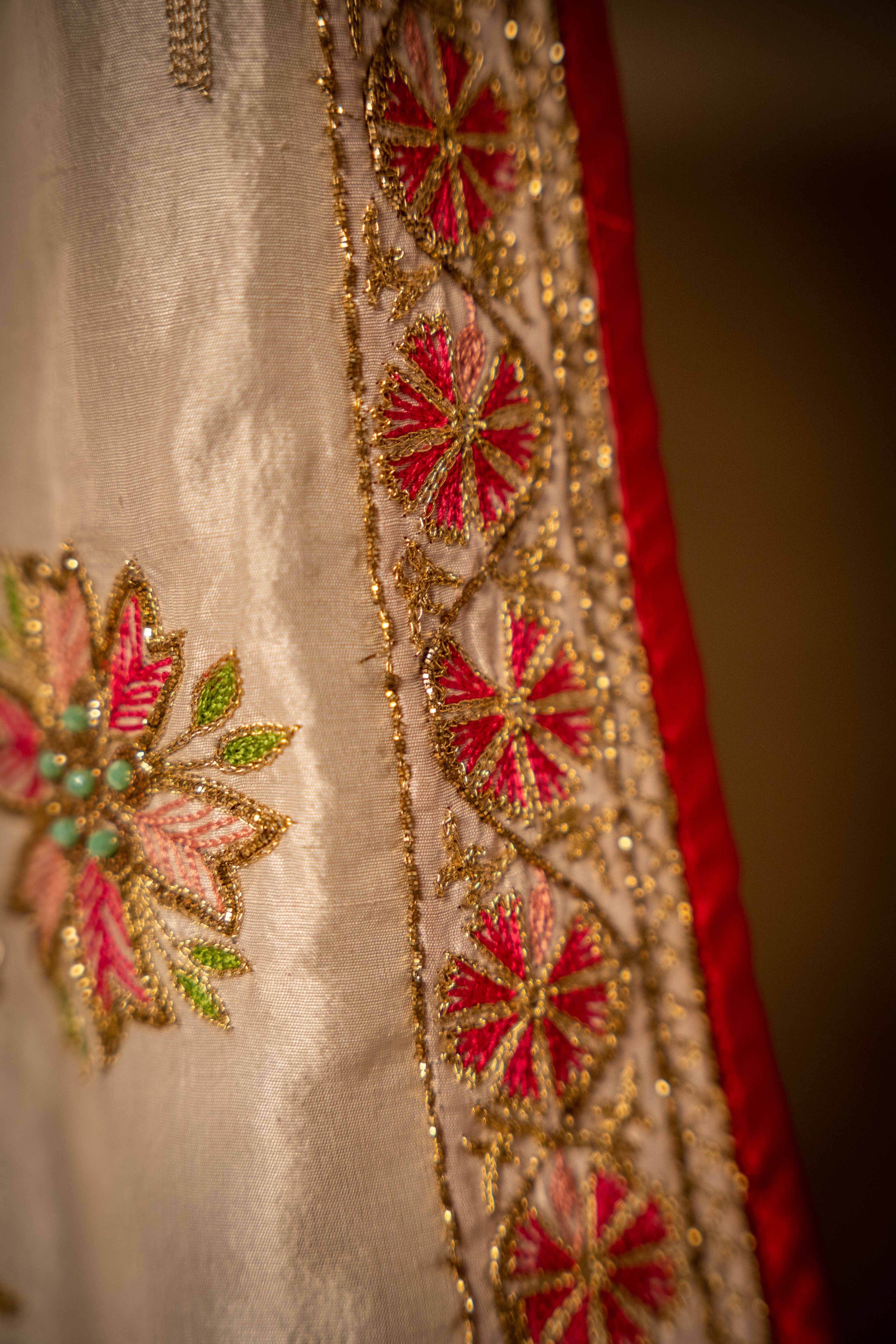 Chintz White Detail View - Luxury Pakistani Shawl - shoppingkarado.com
