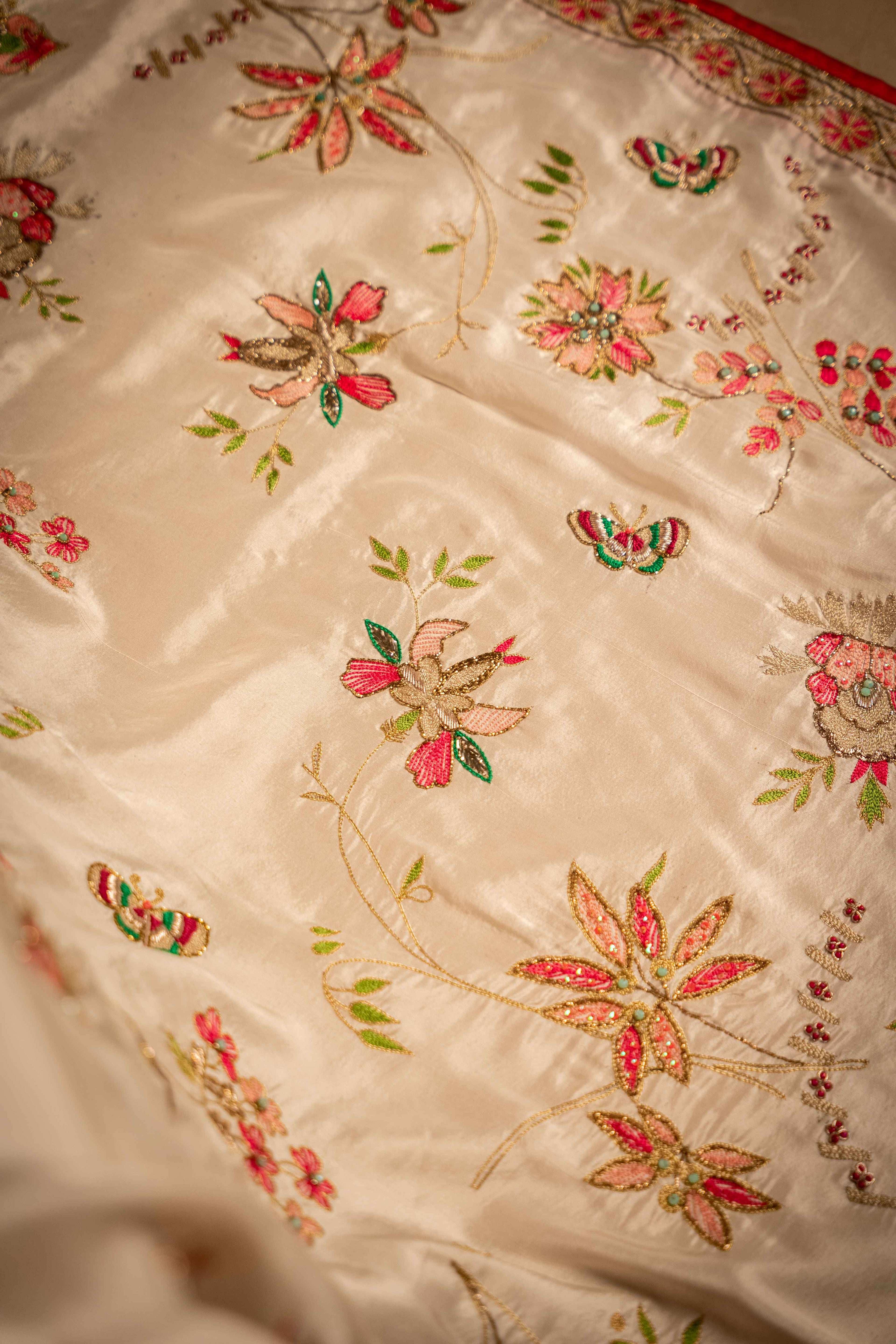 Vashah Chintz White - Hand Embroidered Raw Silk Shawl - Shopping Karado