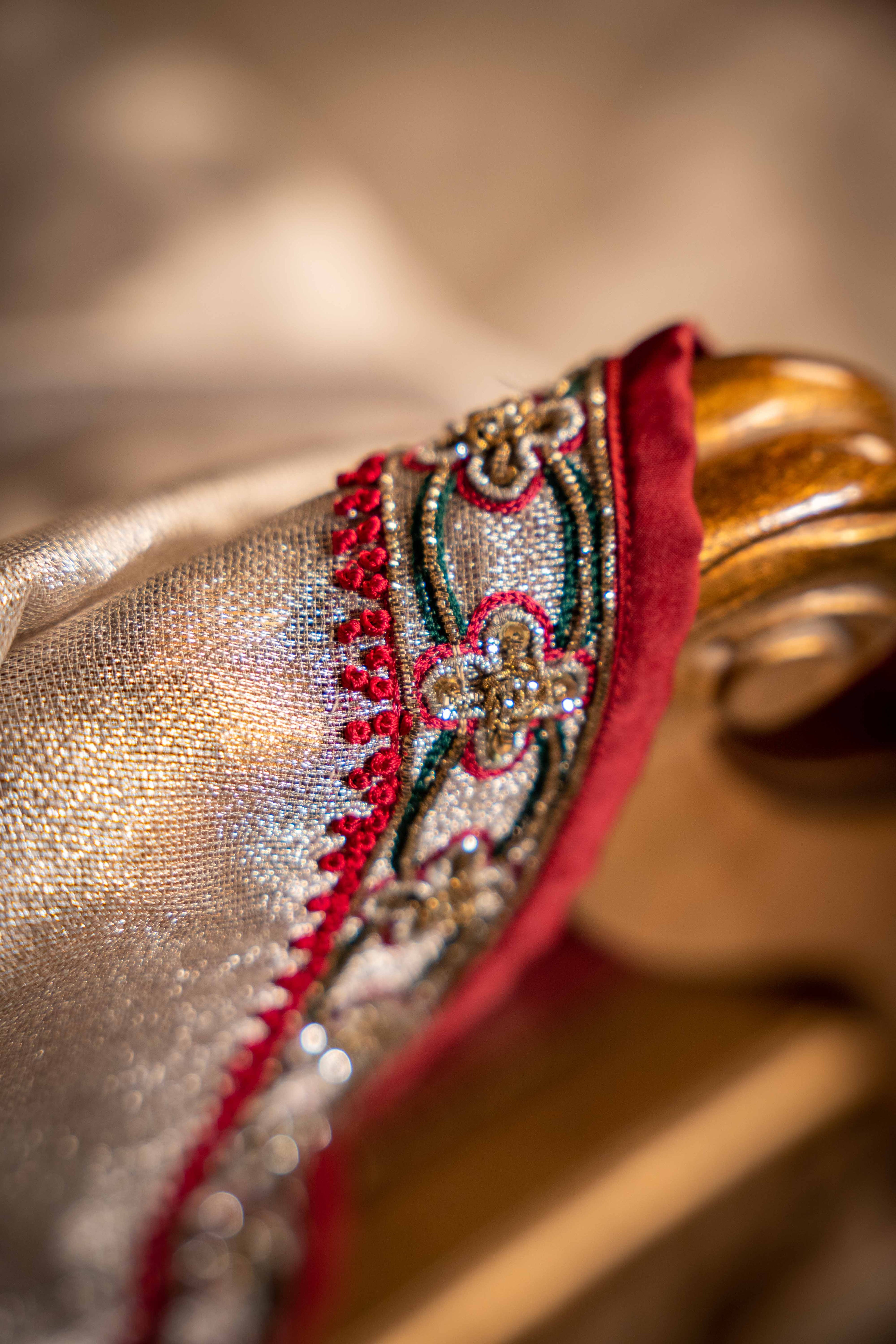 Chandni - Handcrafted Luxury Fabric Shawl by Vashah - Shopping Karado