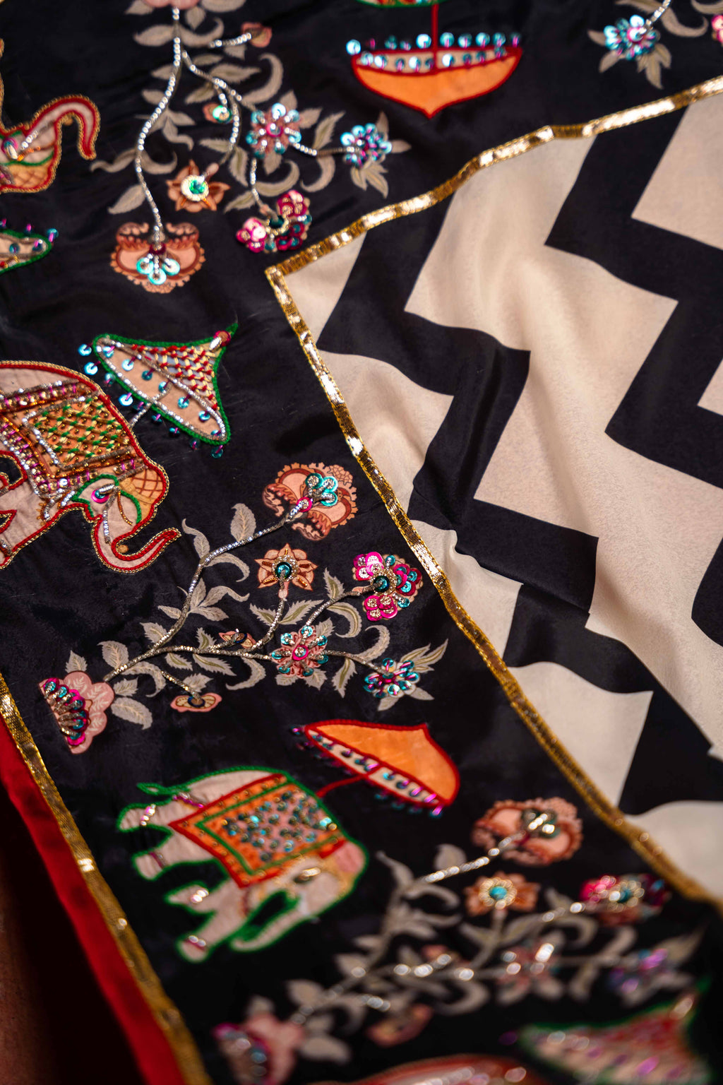 Vashah THE ROYAL SHADOW - Hand Embroidered Raw Silk Shawl - Shopping Karado