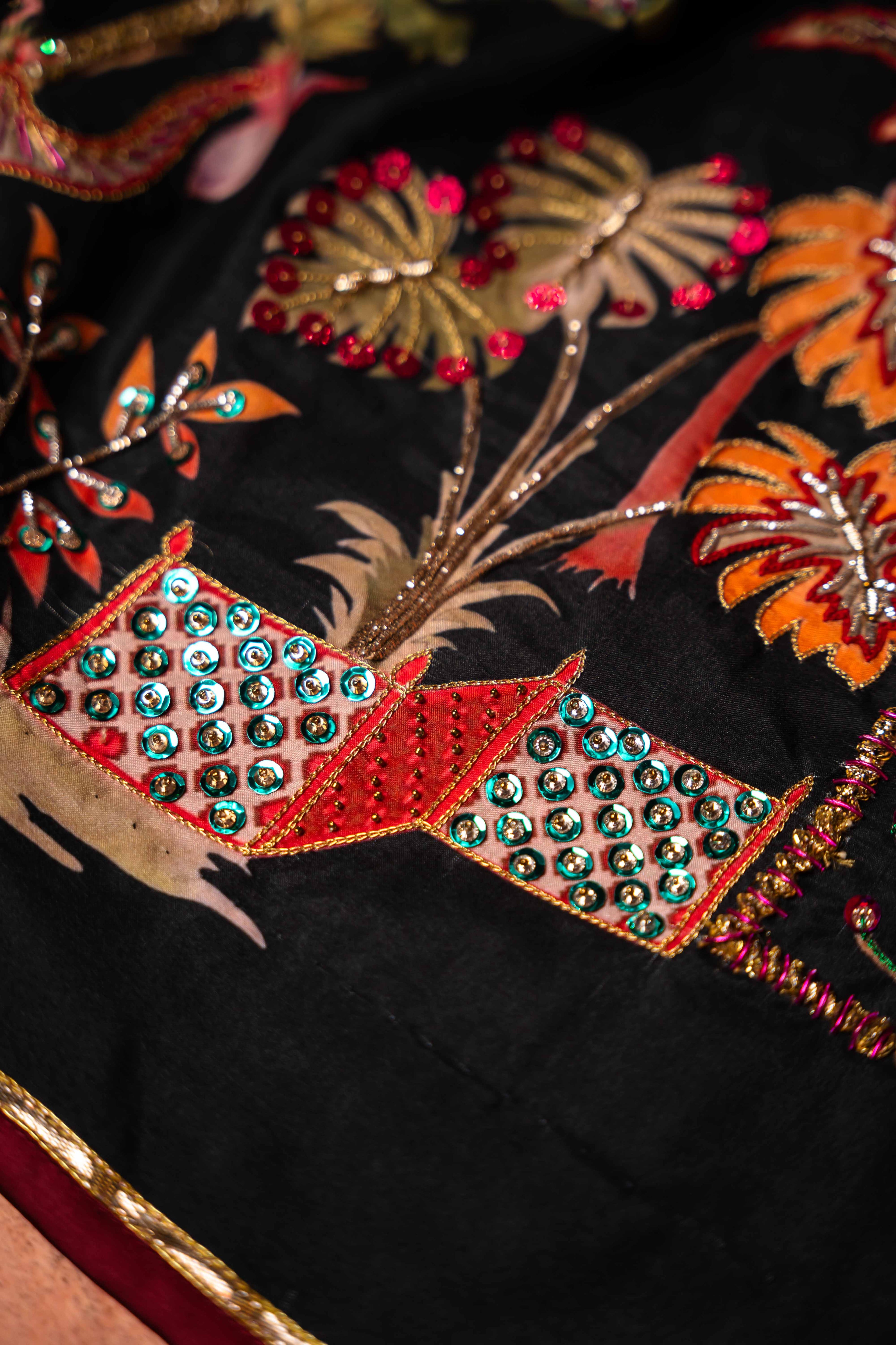 THE EMPEROR’S MARK - Handcrafted Raw Silk Shawl by Vashah - Shopping Karado