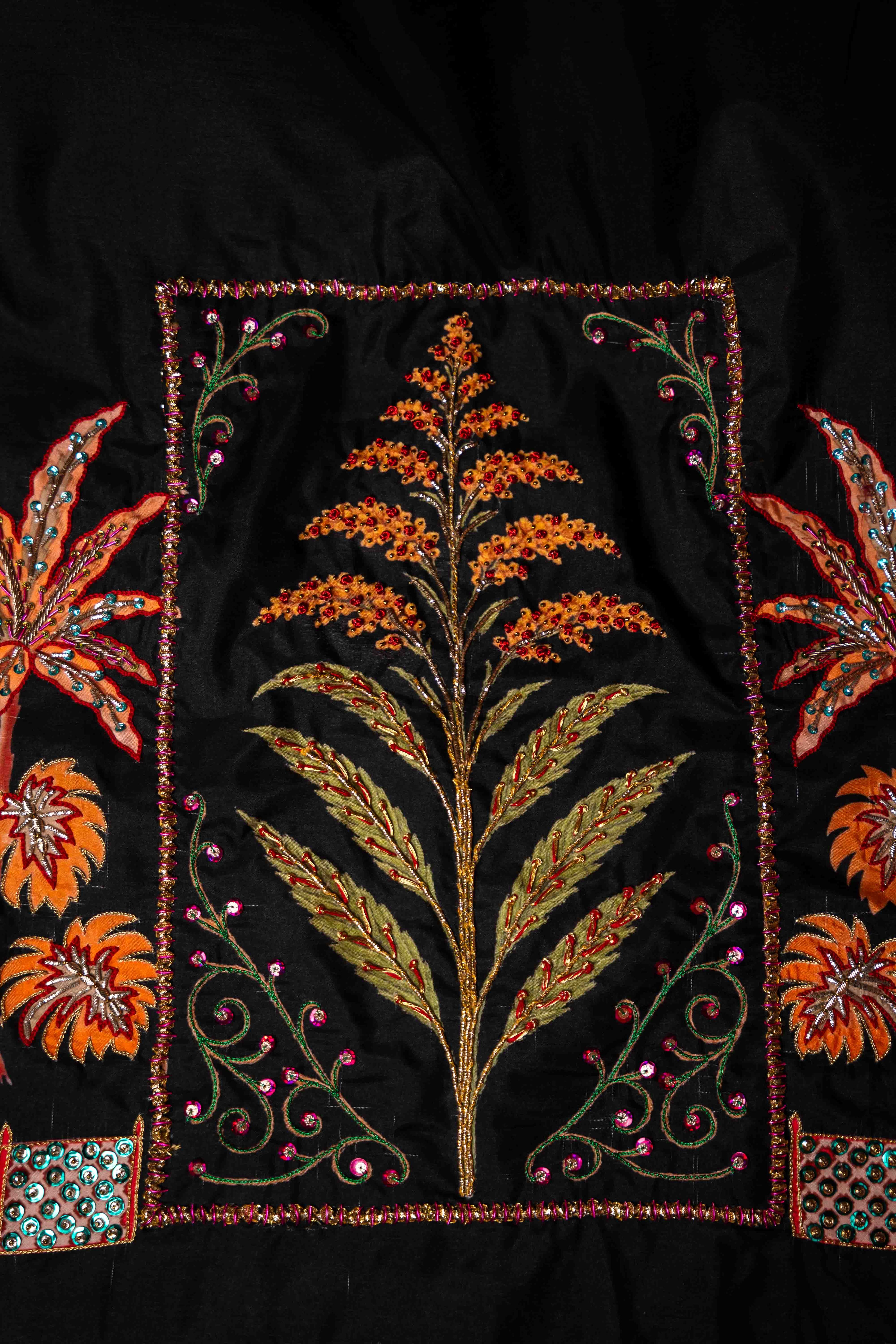 THE EMPEROR’S MARK Detail View - Luxury Pakistani Shawl - shoppingkarado.com