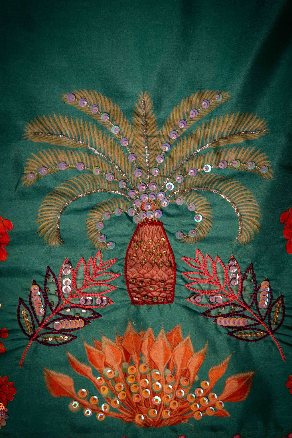 Jabee'n Dupatta Detail View - Luxury Pakistani Shawl - shoppingkarado.com