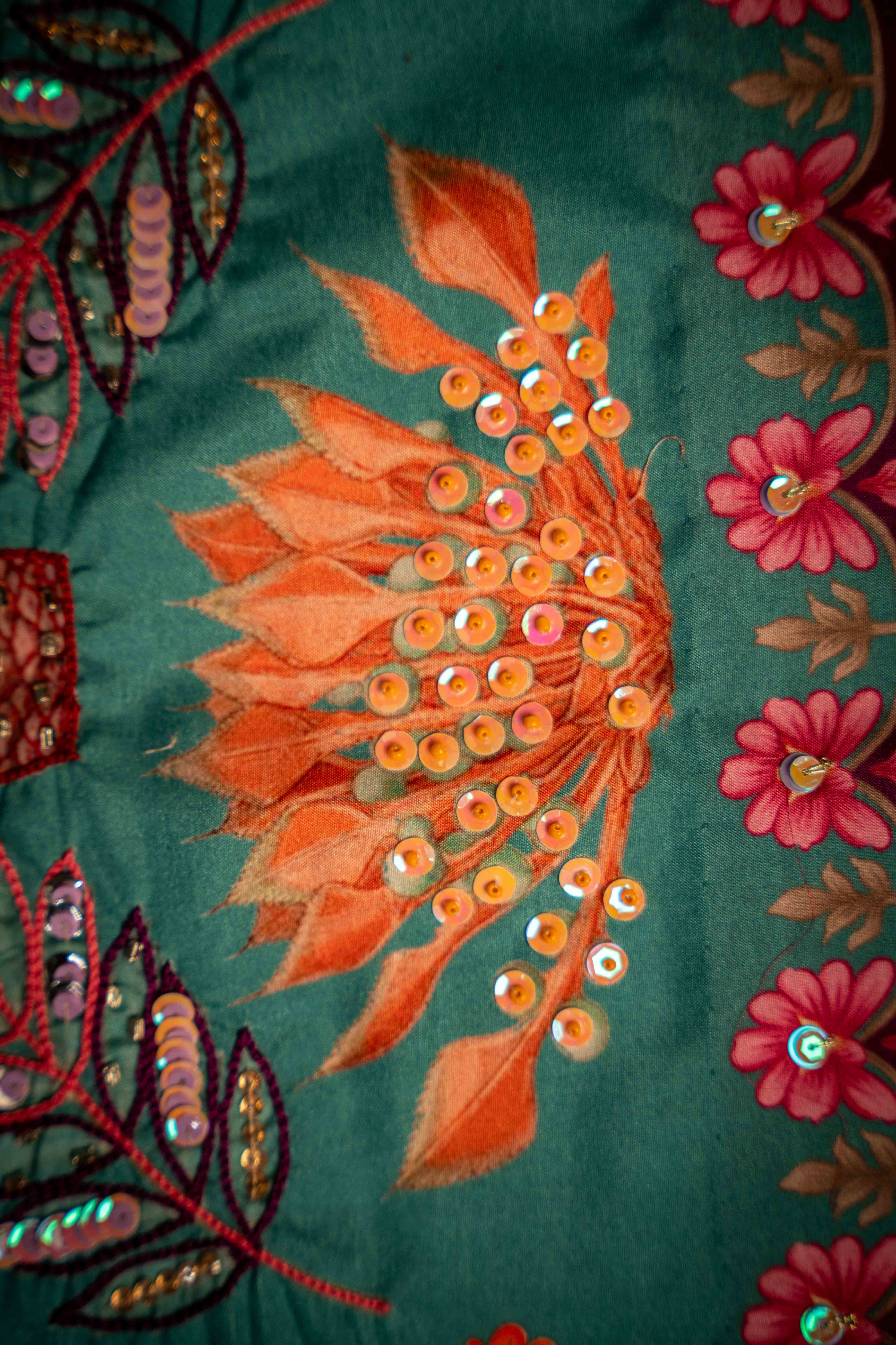 Buy Jabee'n Dupatta Online - Vashah Handcrafted Shawl - Shopping Karado