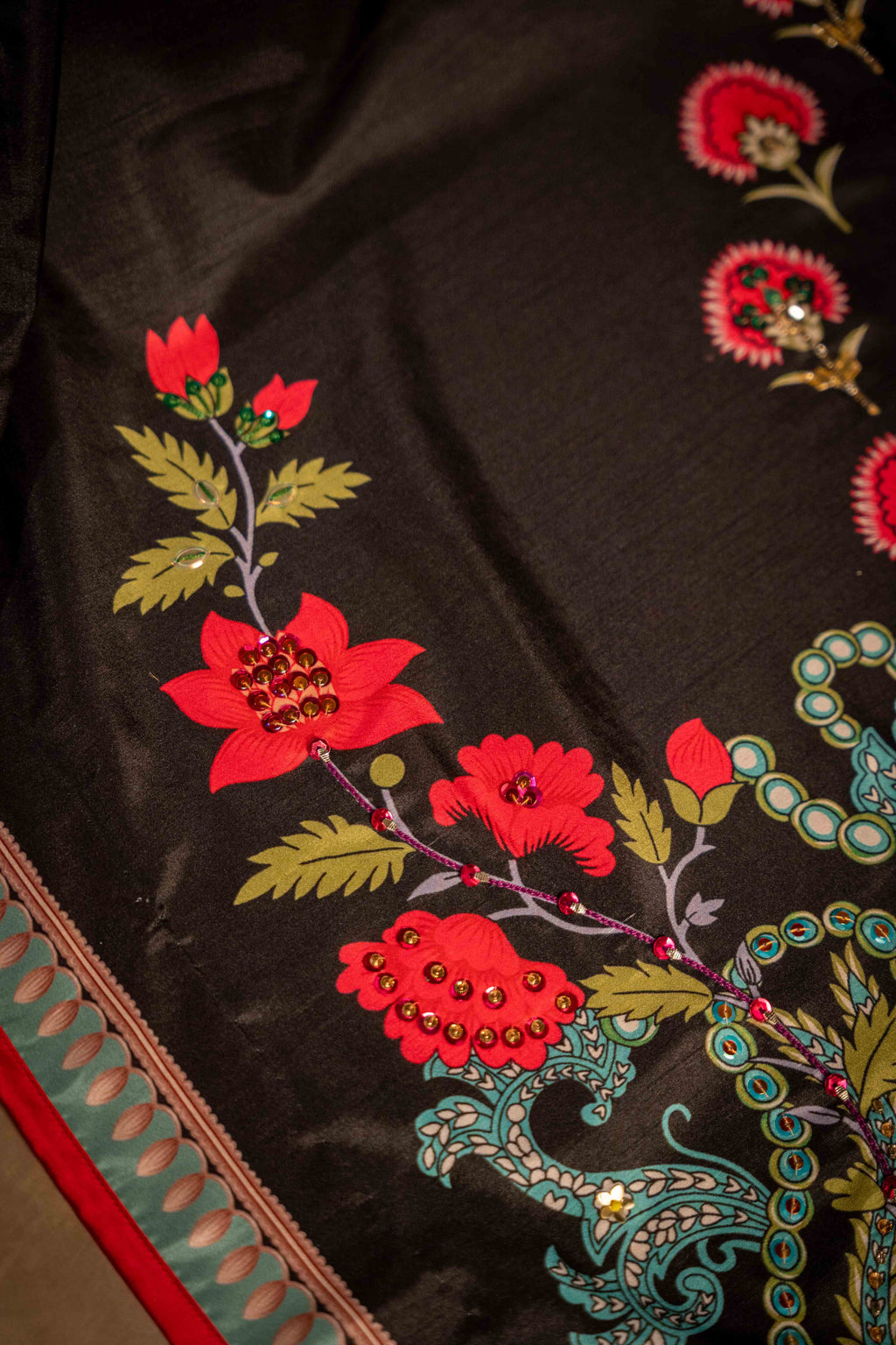 Buy Chinaar Dupatta Online - Vashah Handcrafted Shawl - Shopping Karado