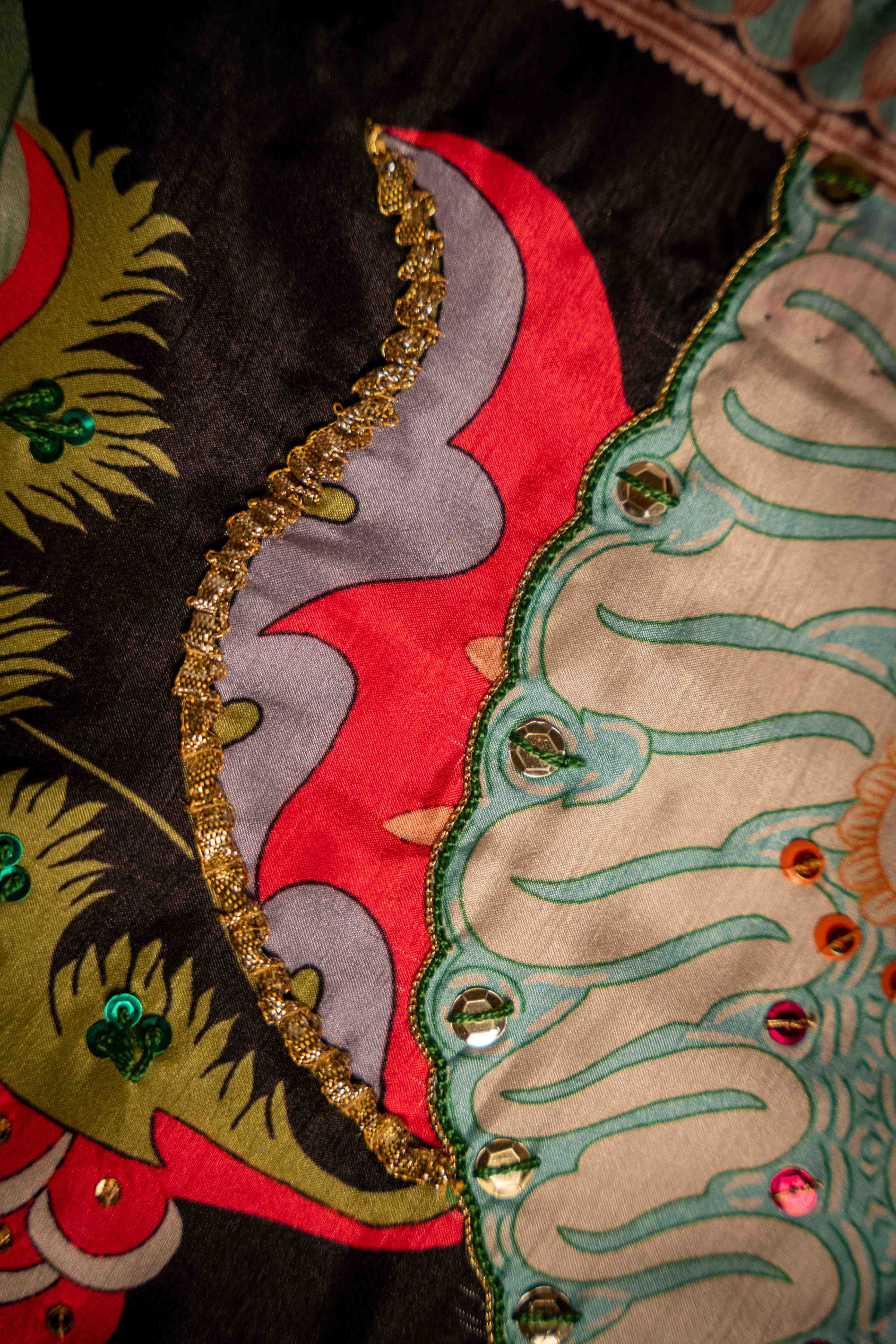 Vashah Chinaar Dupatta - Hand Embroidered Raw Silk Shawl - Shopping Karado