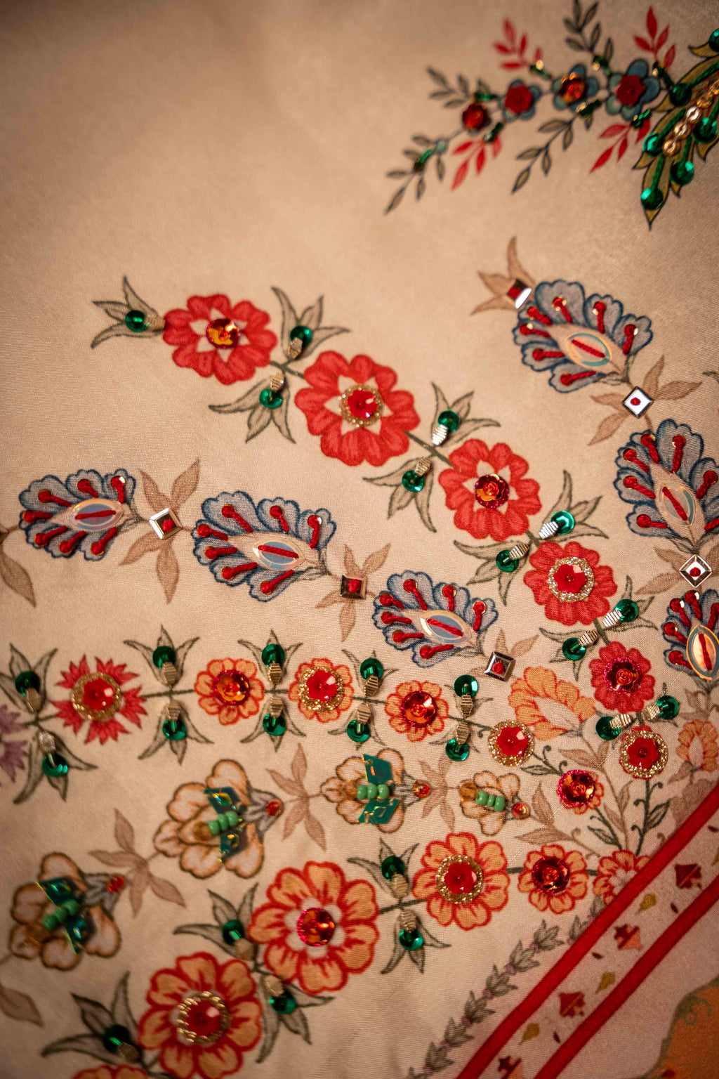 Chandni Dupatta Detail View - Luxury Pakistani Shawl - shoppingkarado.com
