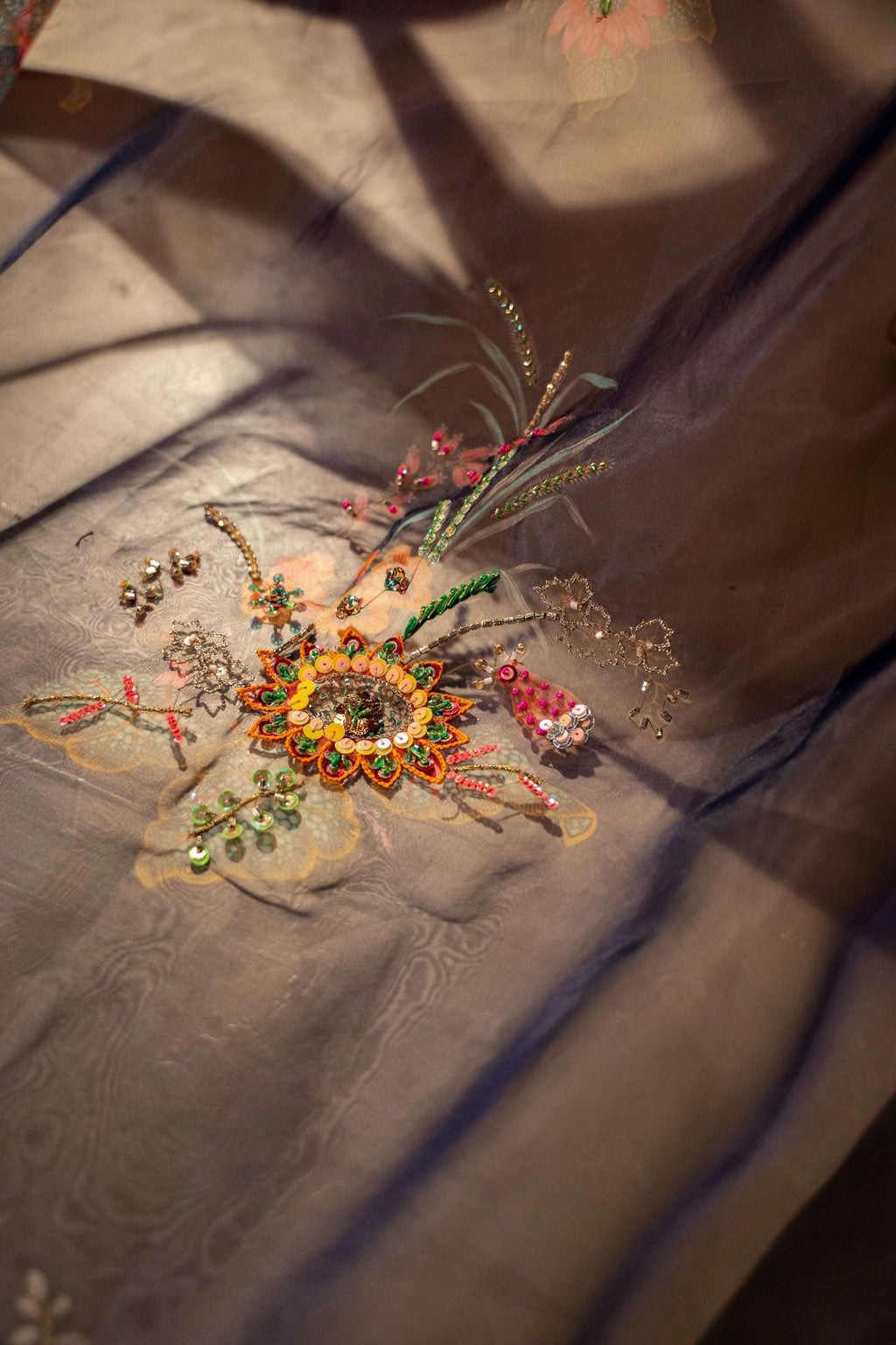 Buy Saraab Shawl Online - Vashah Handcrafted Shawl - Shopping Karado