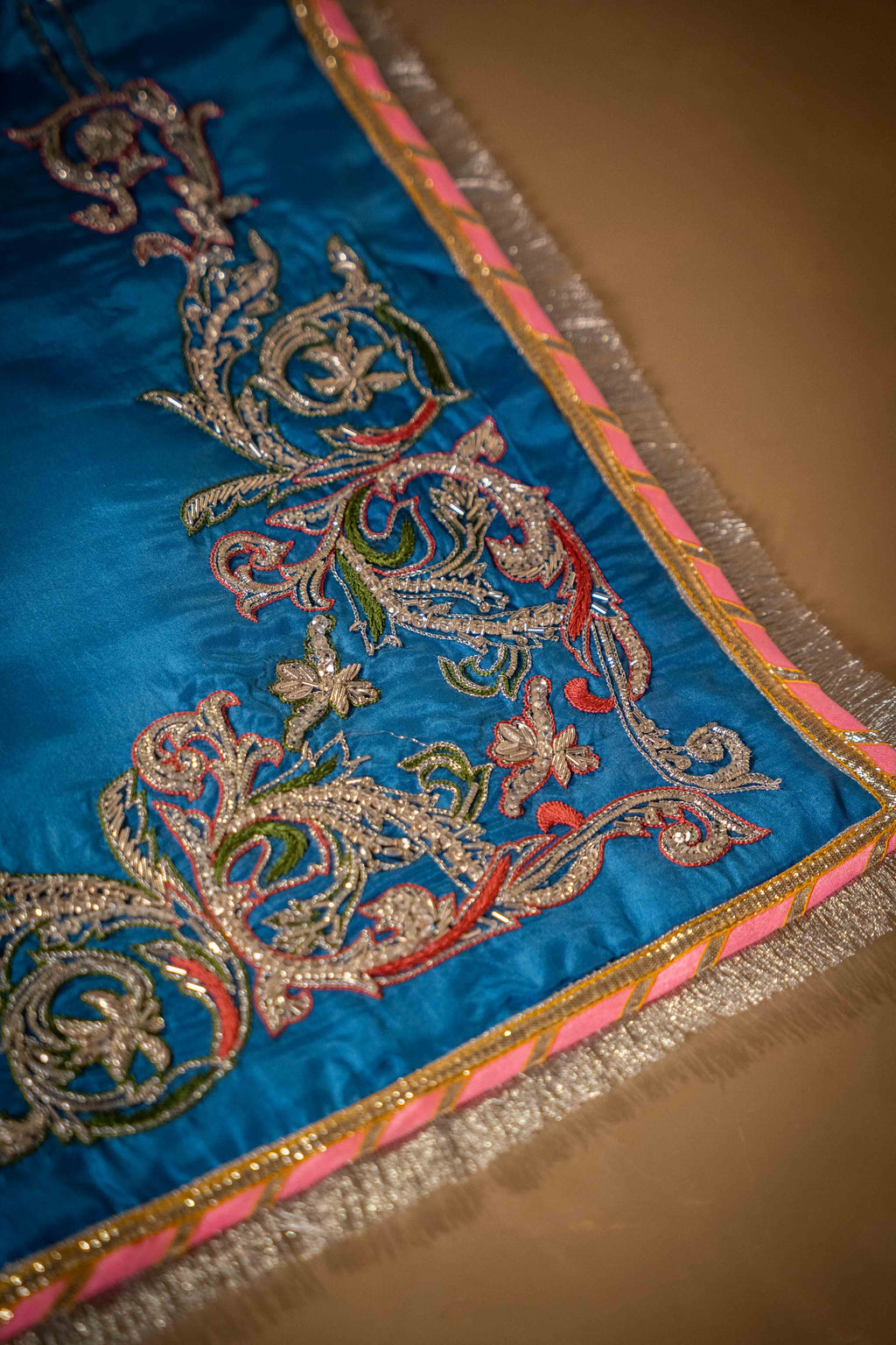 Buy Aab-e-Barf Online - Vashah Handcrafted Shawl - Shopping Karado