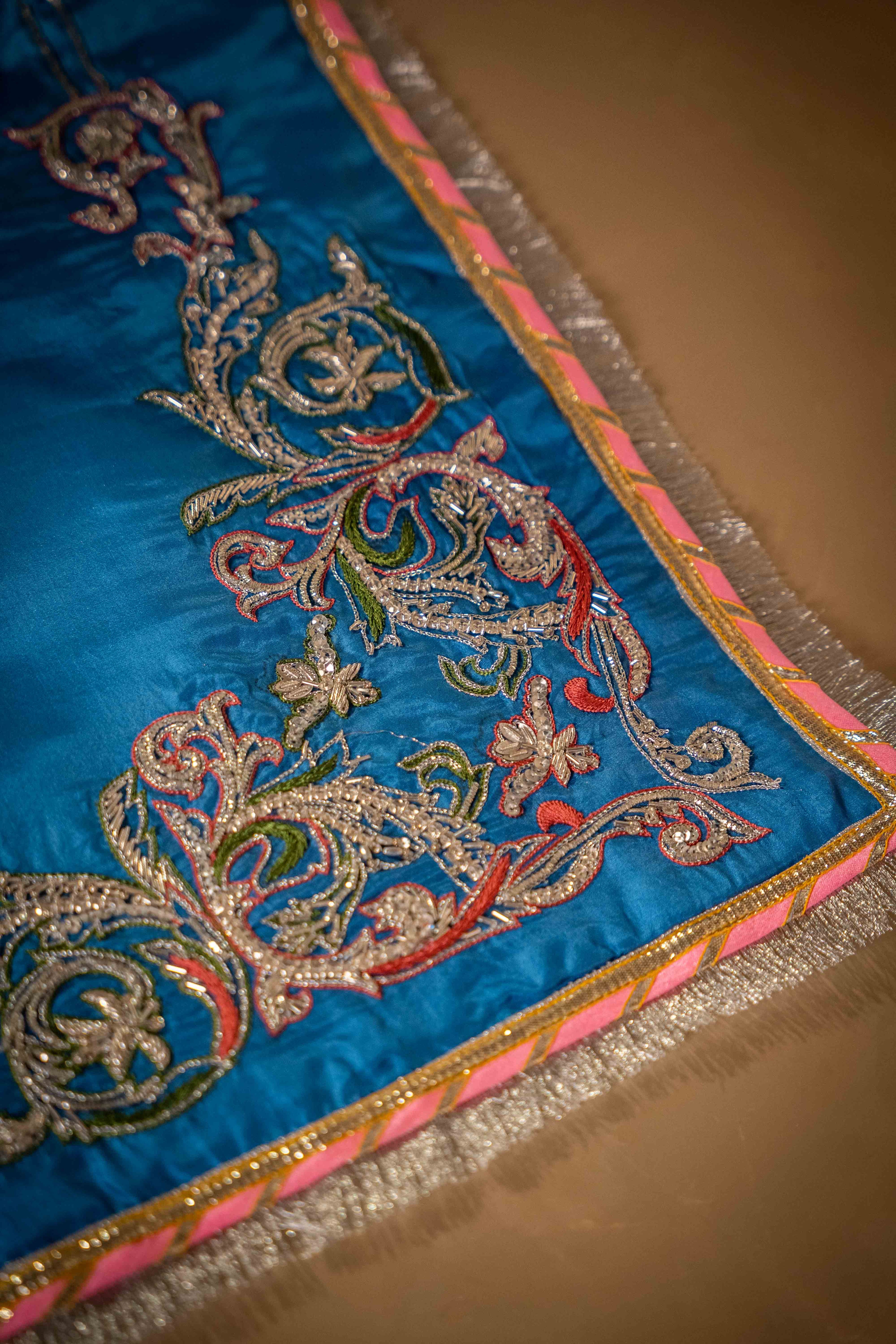 Buy Aab-e-Barf Online - Vashah Handcrafted Shawl - Shopping Karado