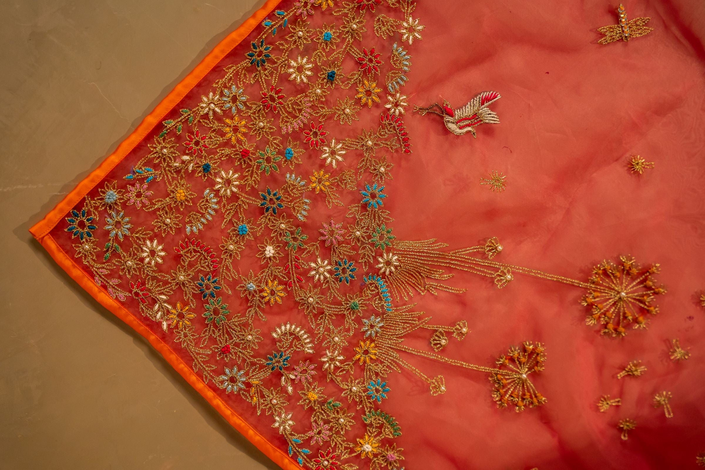 Dhanak - Dupatta Detail View - Luxury Pakistani Shawl - shoppingkarado.com