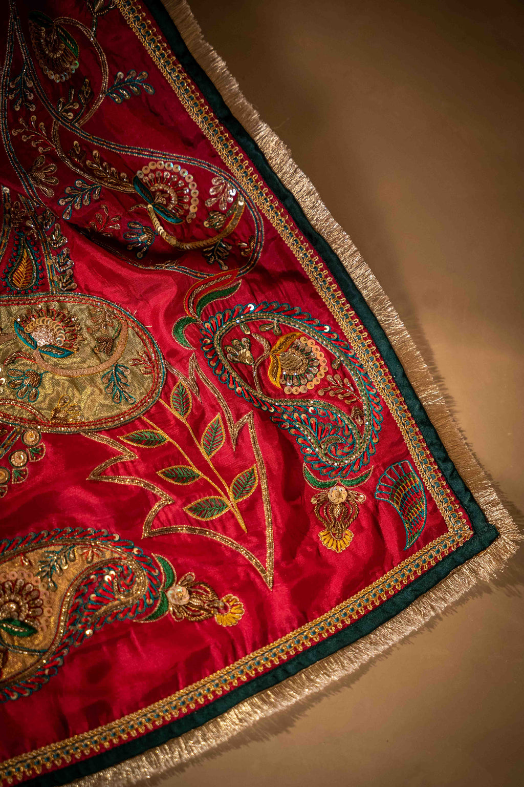 Gul-e-Rani - Handcrafted Raw Silk Shawl by Vashah - Shopping Karado