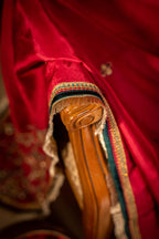Vashah Gul-e-Rani - Hand Embroidered Raw Silk Shawl - Shopping Karado