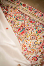Kashmiri Detail View - Luxury Pakistani Shawl - shoppingkarado.com