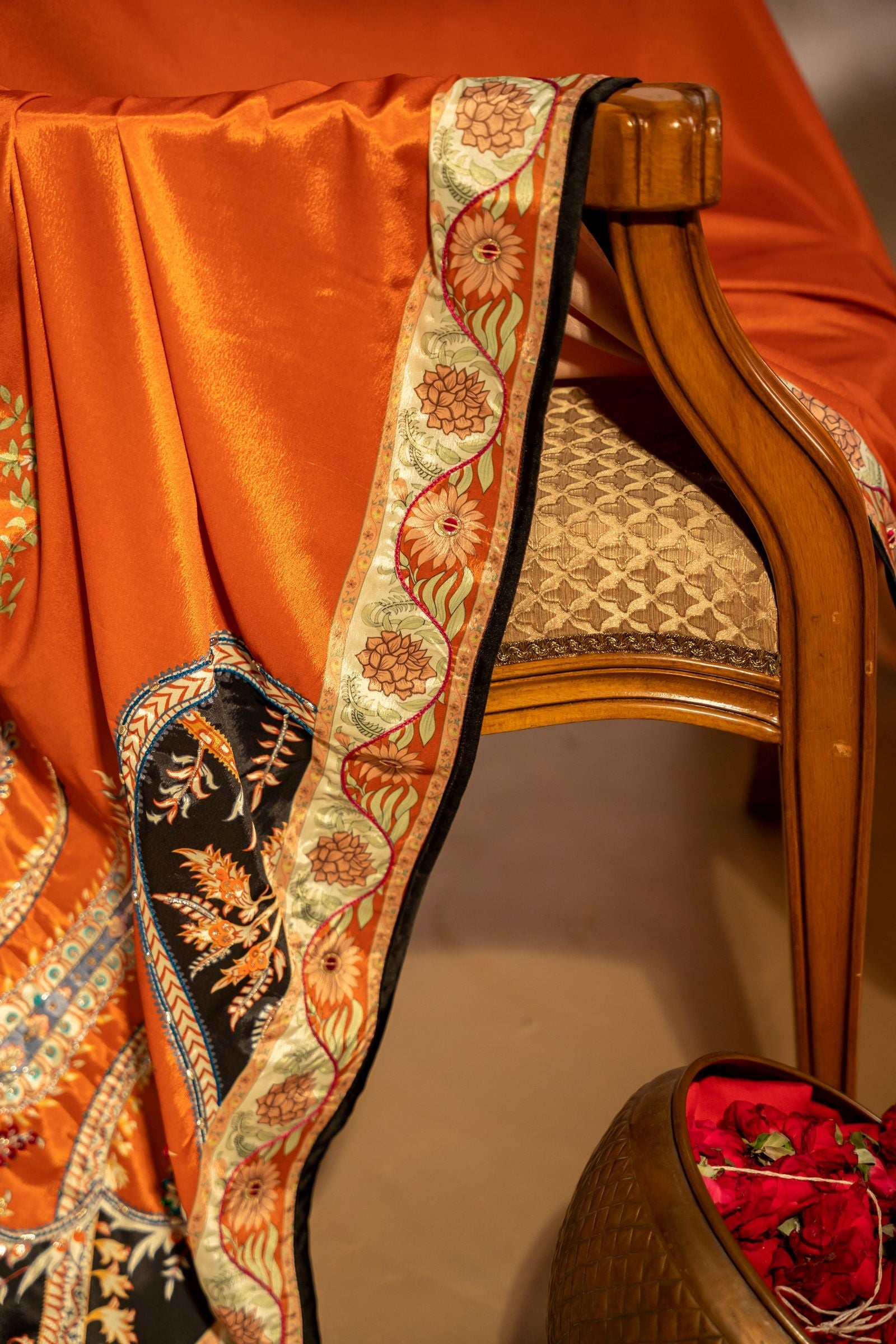 Durreh Shawl - Black Embroidered Luxury Shawl - Buy Online Pakistan