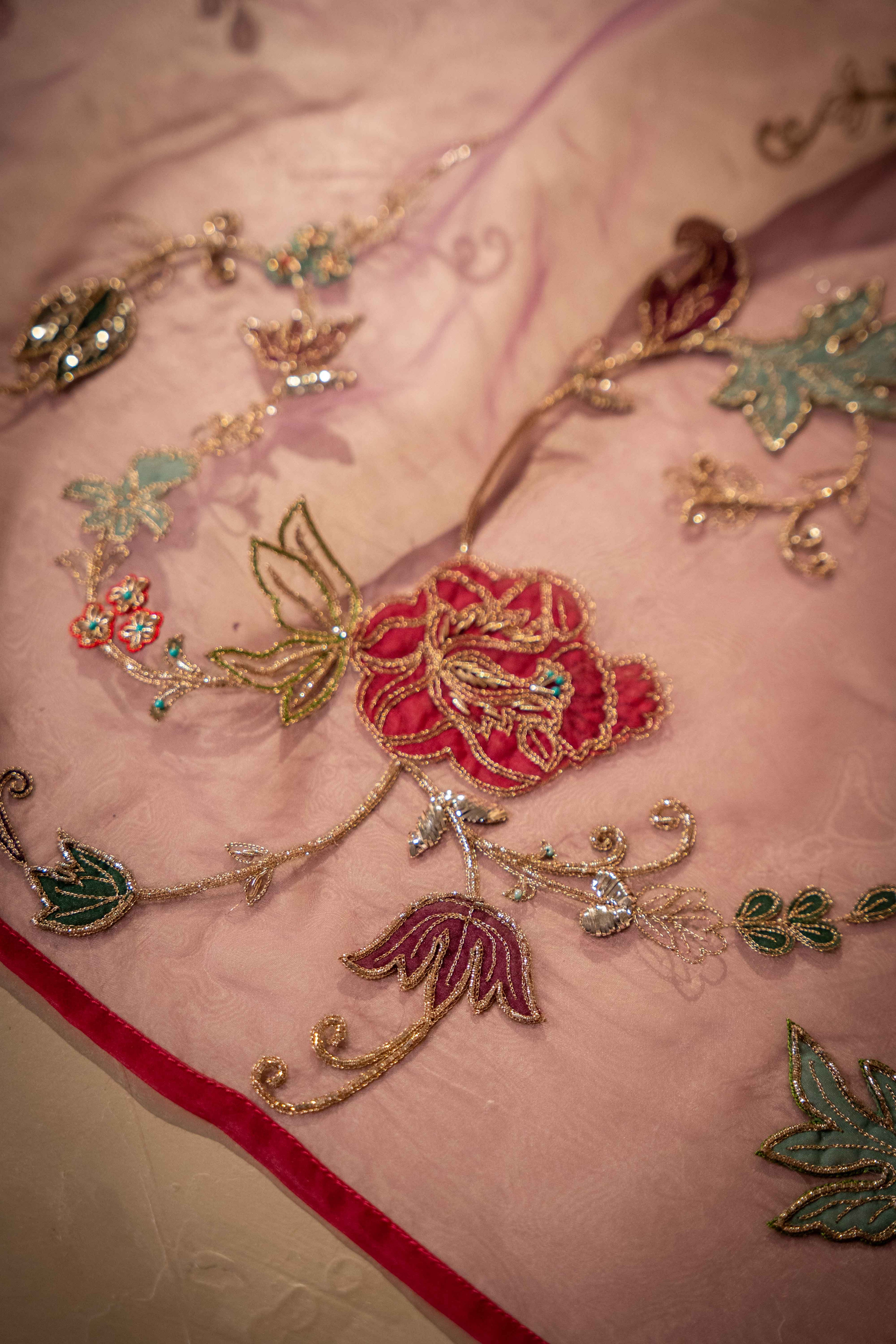 Shaam-e-Gul - Handcrafted Organza Shawl by Vashah - Shopping Karado