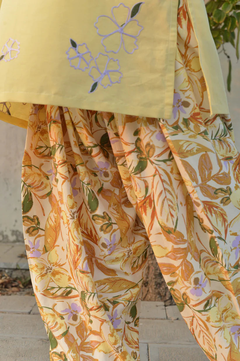 BUTTER YELLOW