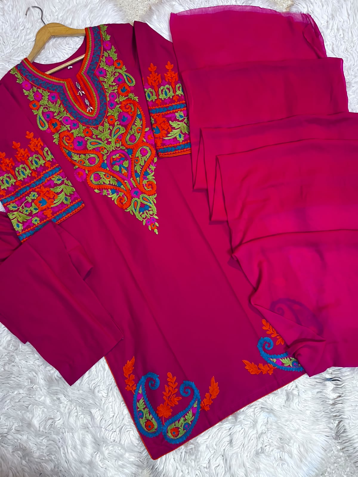 Export Quality lawn with Bamber Chiffon Dupatta