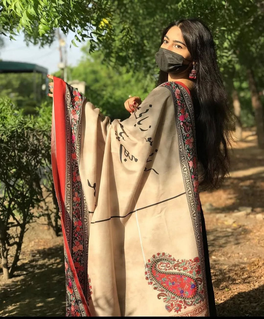 Kahani Suno Skin Odhni Default Title - Shopping Karado Pakistan