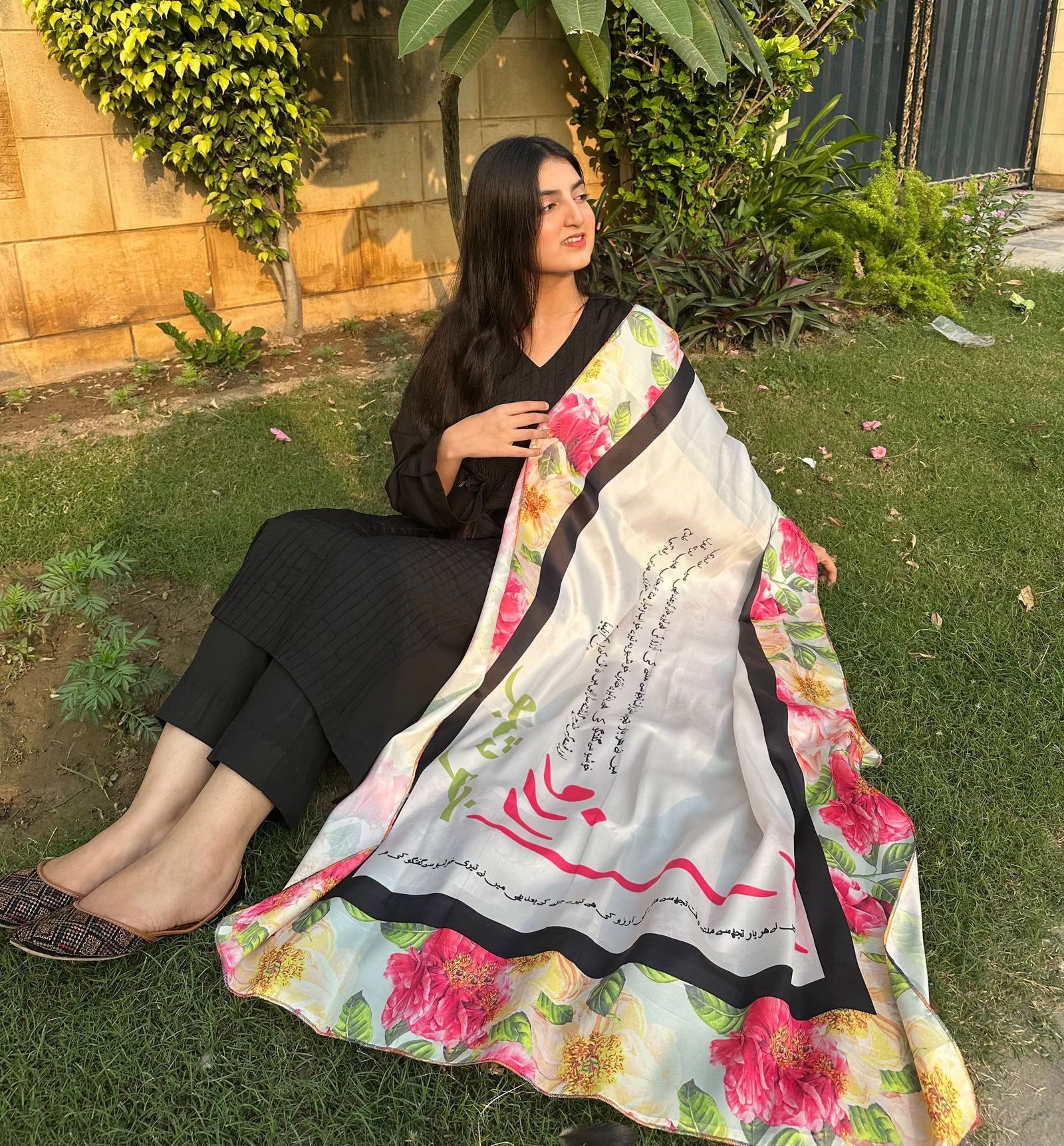Khushboo Odhni - Default Title - Buy Online at Shopping Karado