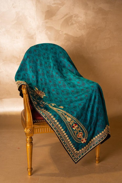 Buy Neela Sabz Online - Vashah Handcrafted Shawl - Shopping Karado