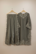 Three-piece Sheesha Silk Luxury Pret