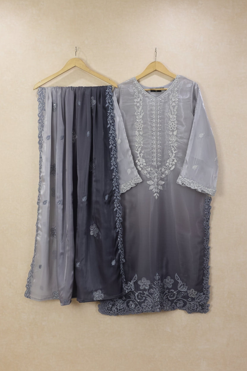 Three-piece Sheesha Silk Luxury Pret