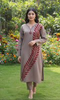 Stitched Cotton Kurta – Ajrak Leafy Appliqué