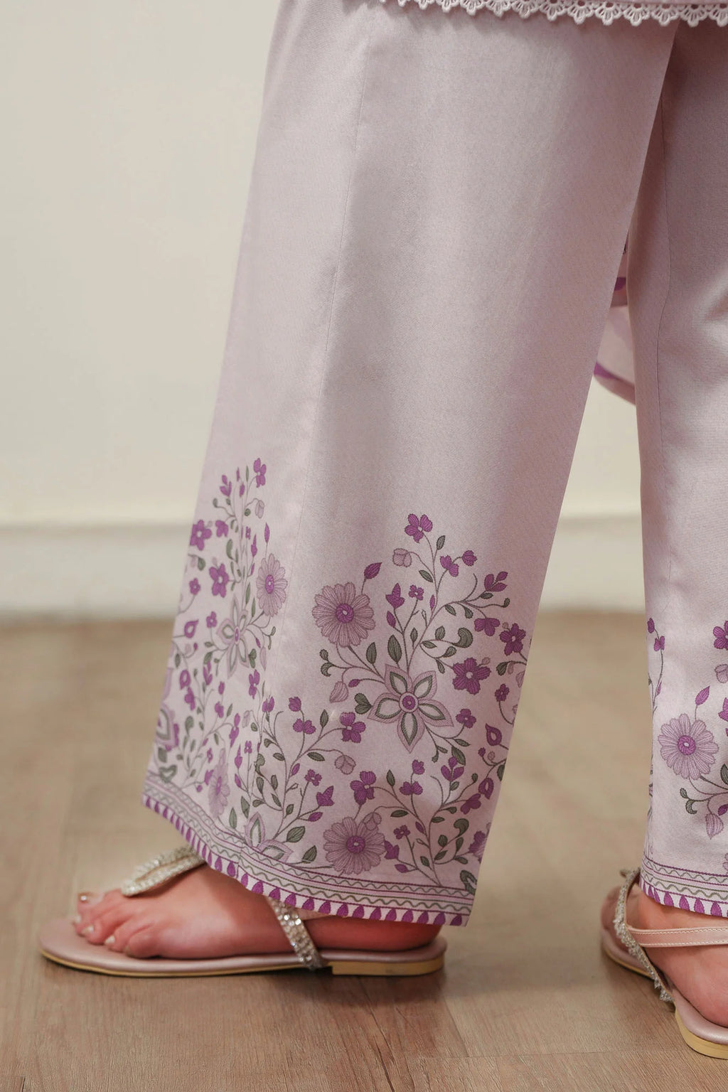SPRING LILAC-3 PIECE PRINTED LAWN SUIT