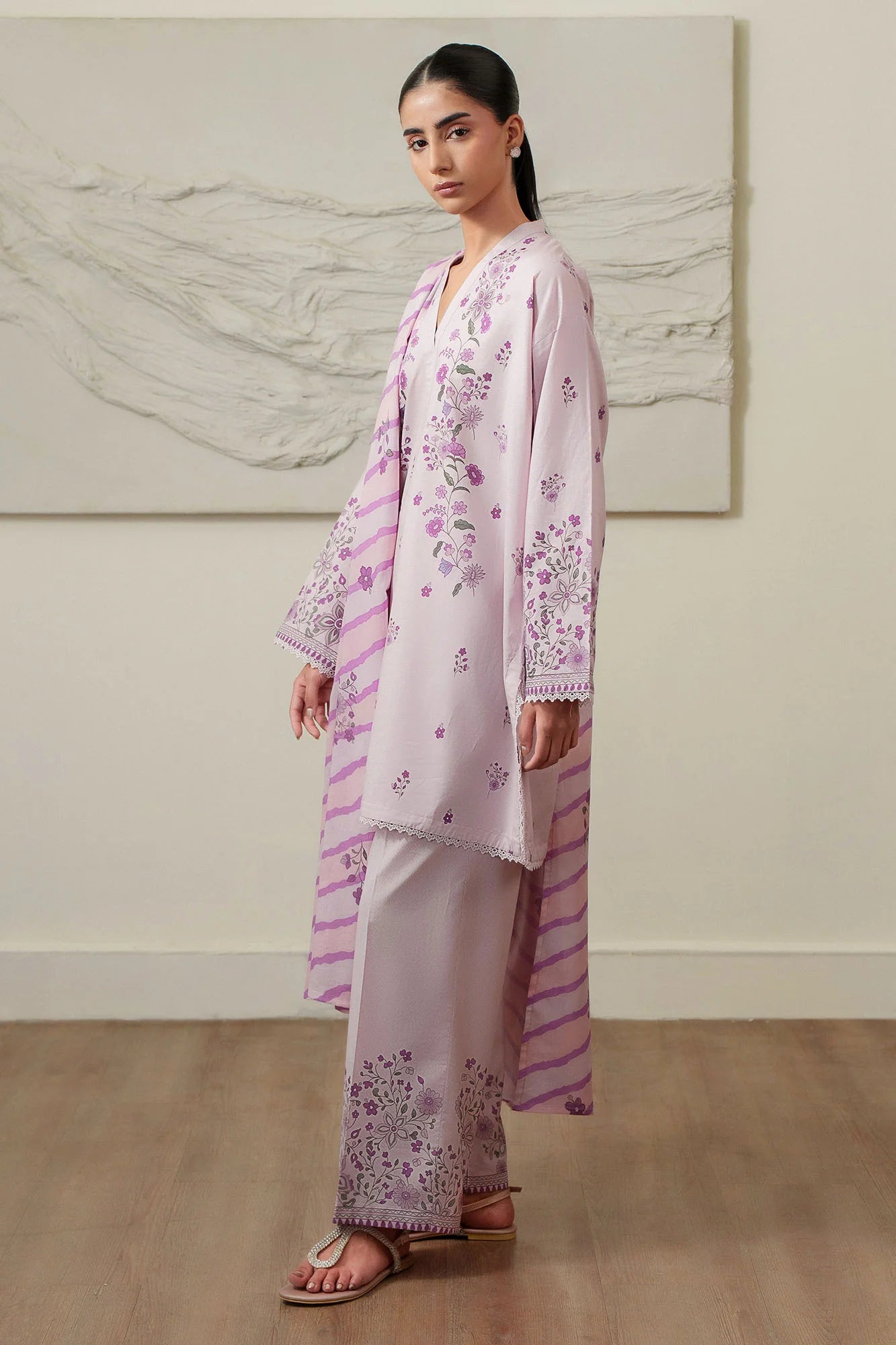 SPRING LILAC-3 PIECE PRINTED LAWN SUIT