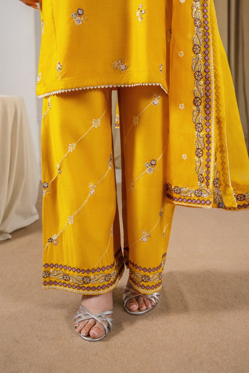 Buy Preet 3Pc Online at Shopping Karado