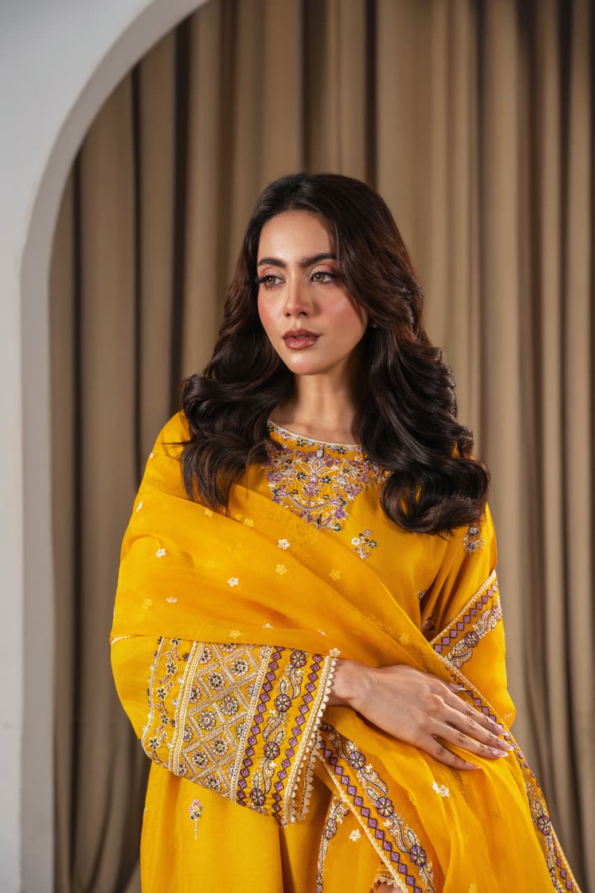 Buy Preet 3Pc Online at Shopping Karado