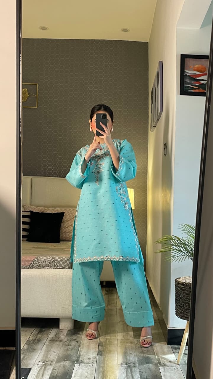 Buy Layla 2Pc Online at Shopping Karado