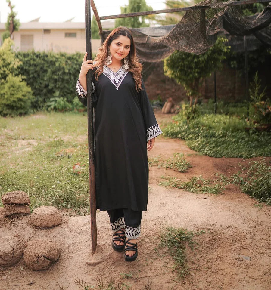 Buy Warda 2Pc Online at Shopping Karado