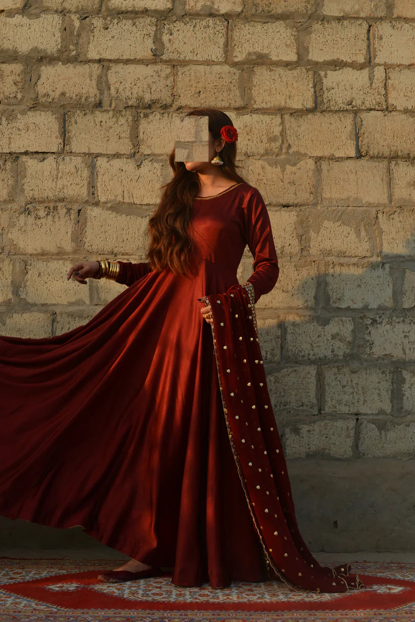 Extraordinary 330 Inches Flare of Dilara Festive Pishwas Dress - Shopping Karado
